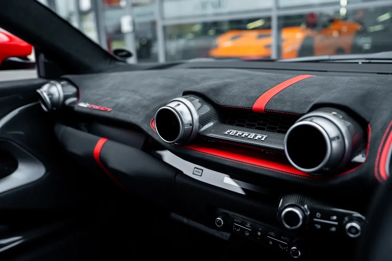 2023 Ferrari 812 Competizione, detail