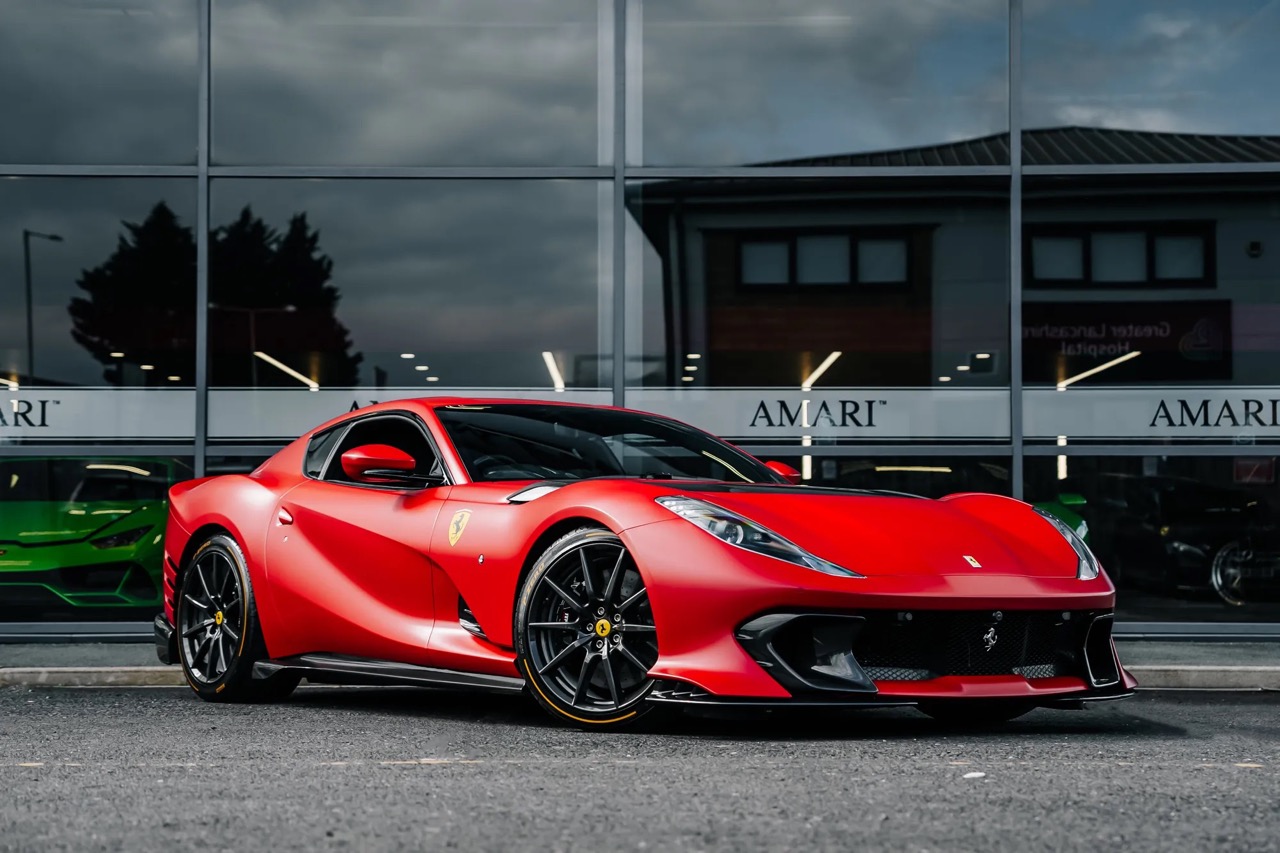 2023 Ferrari 812 Competizione