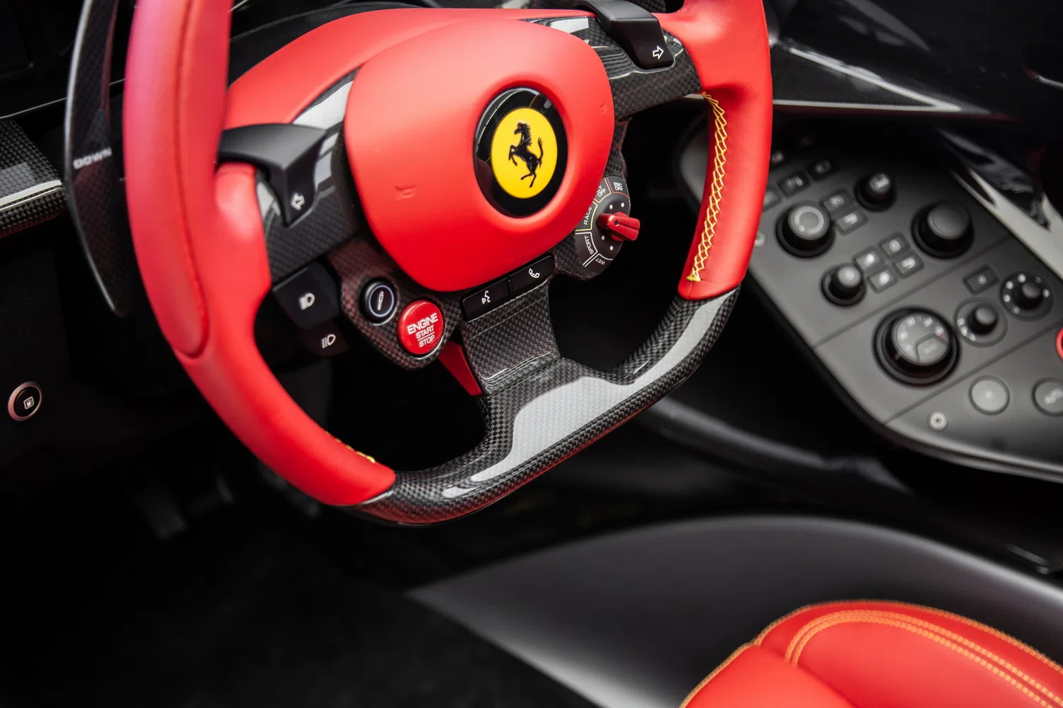 2020 Ferrari Monza SP1 interior, steering wheel