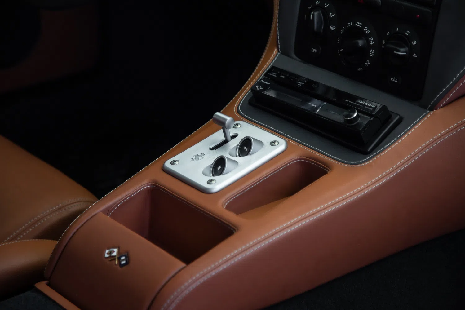 2005 Ferrari 575M Maranello interior, center console