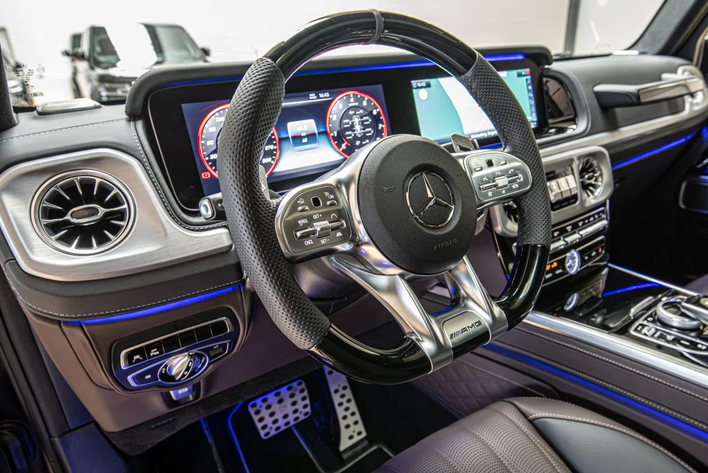 2019 BRABUS G 800 interior, Red-Black