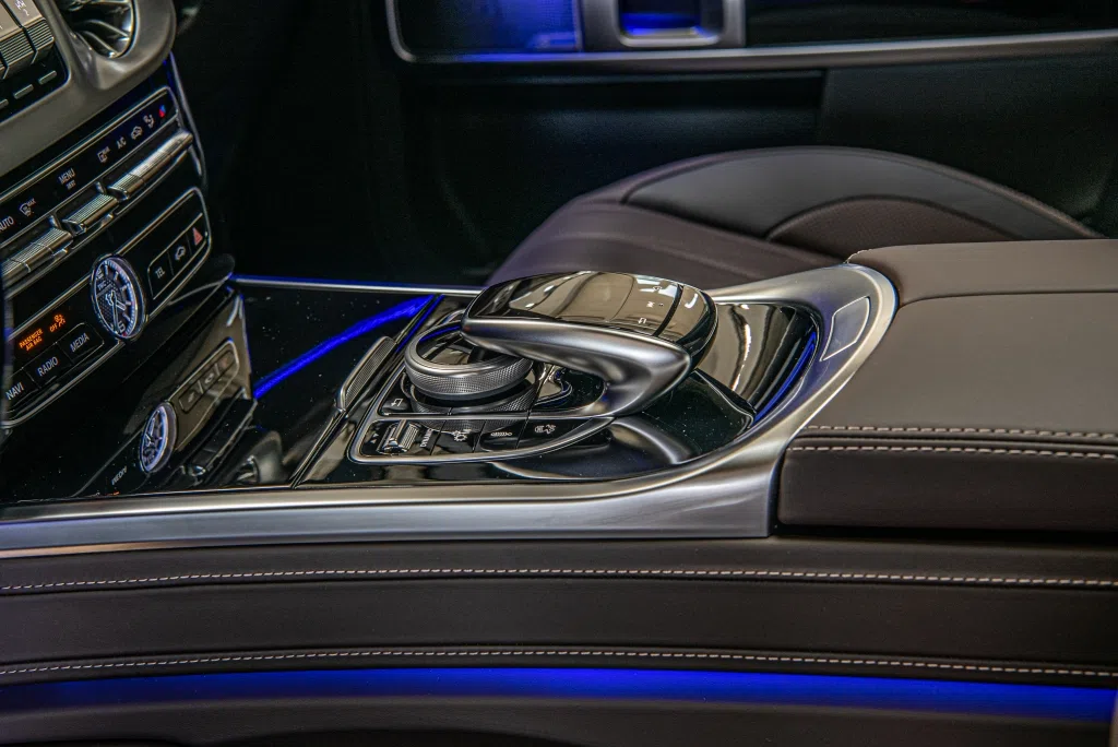 2019 BRABUS G 800 interior, center console, Red-Black