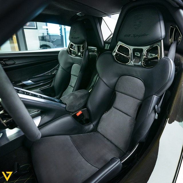 2015 Porsche 918 Spyder, 15/17