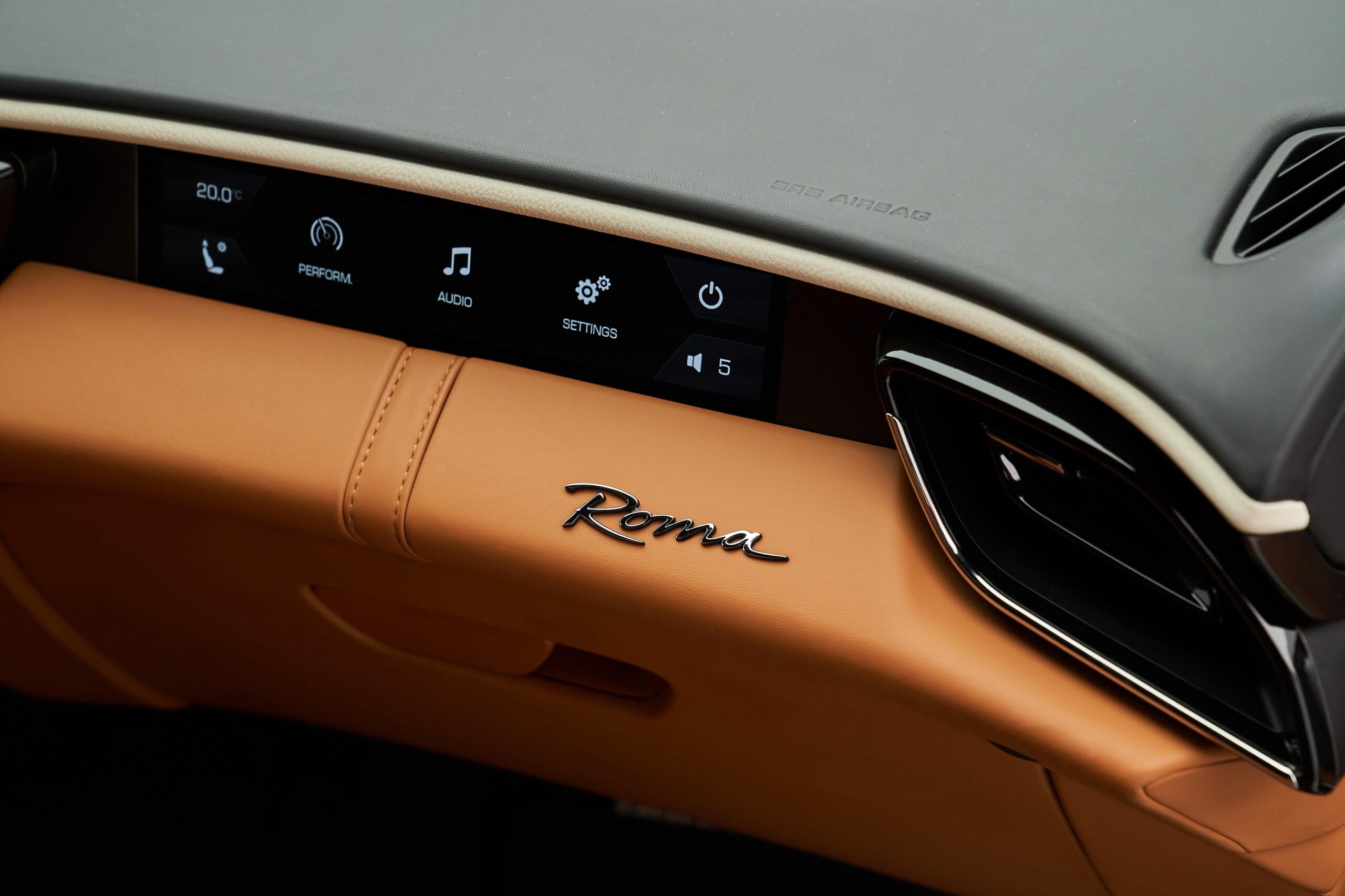 2020 Ferrari Roma, 11/11