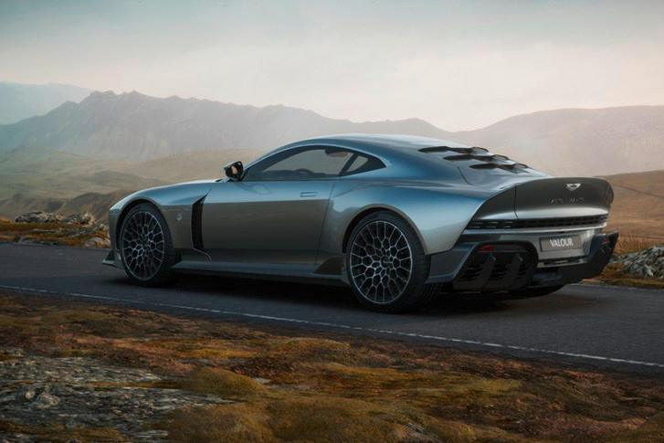 2023 Aston Martin Valour, 5/10