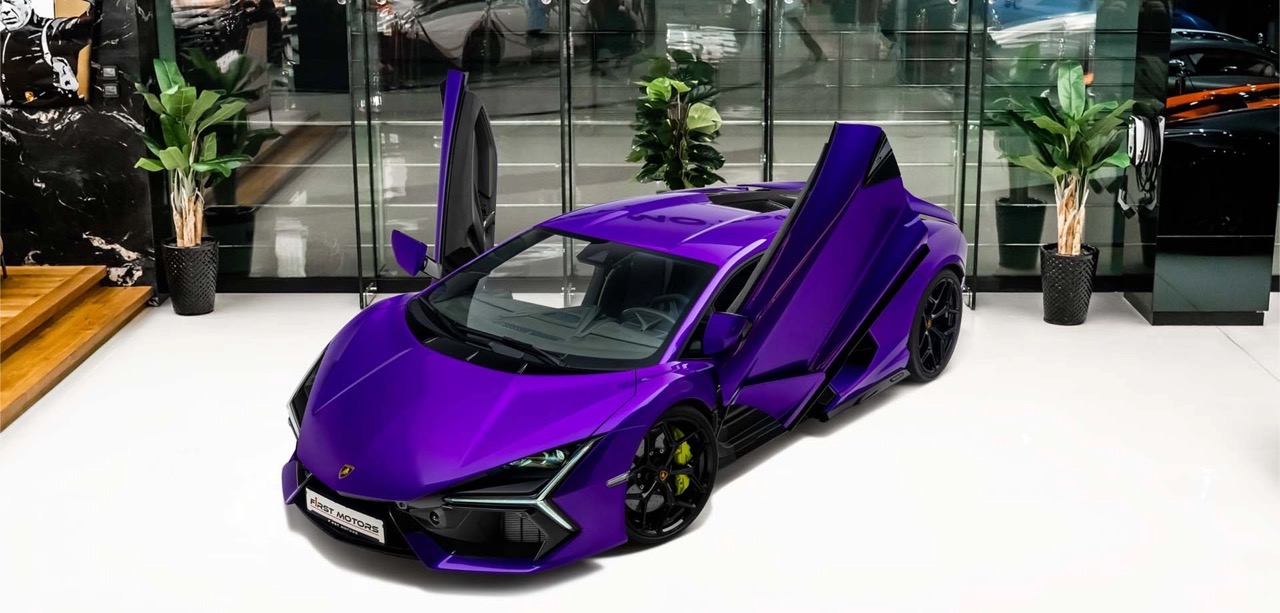 2024 Lamborghini Revuelto