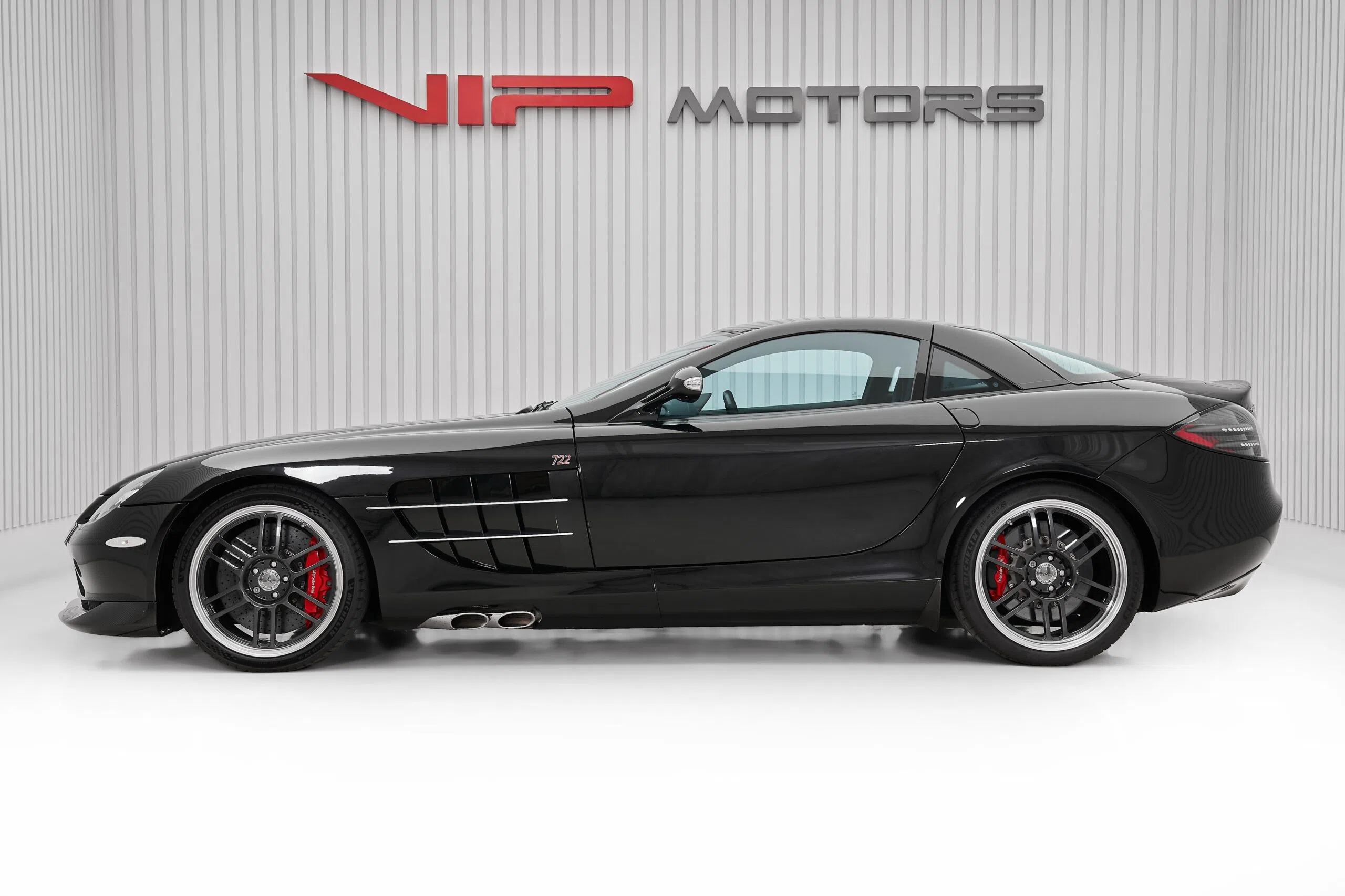 2007 Mercedes-Benz SLR 722 Roadster, side profile