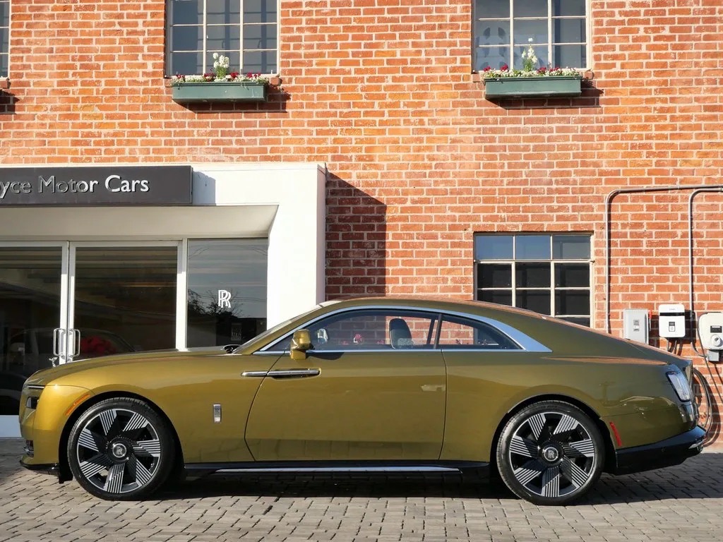 2024 Rolls-Royce Spectre Demonstrator