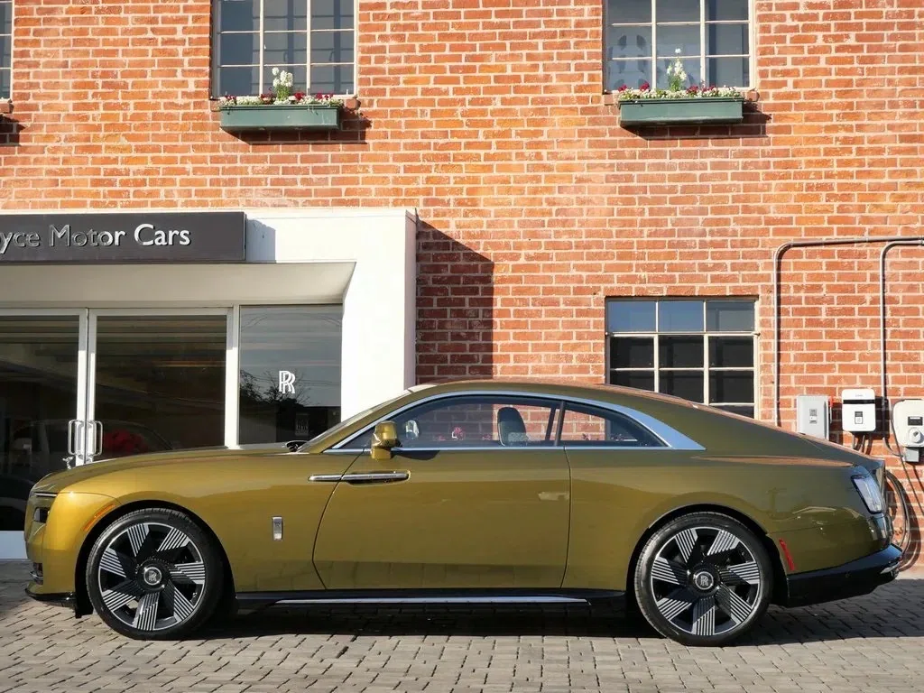 2024 Rolls-Royce Spectre Demonstrator