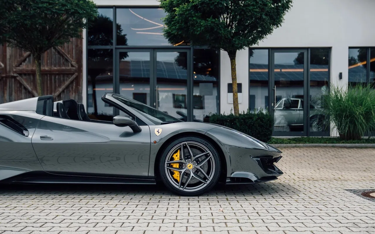 2020 Ferrari 488 Pista Spider for sale, exterior, Grigio Silverstone