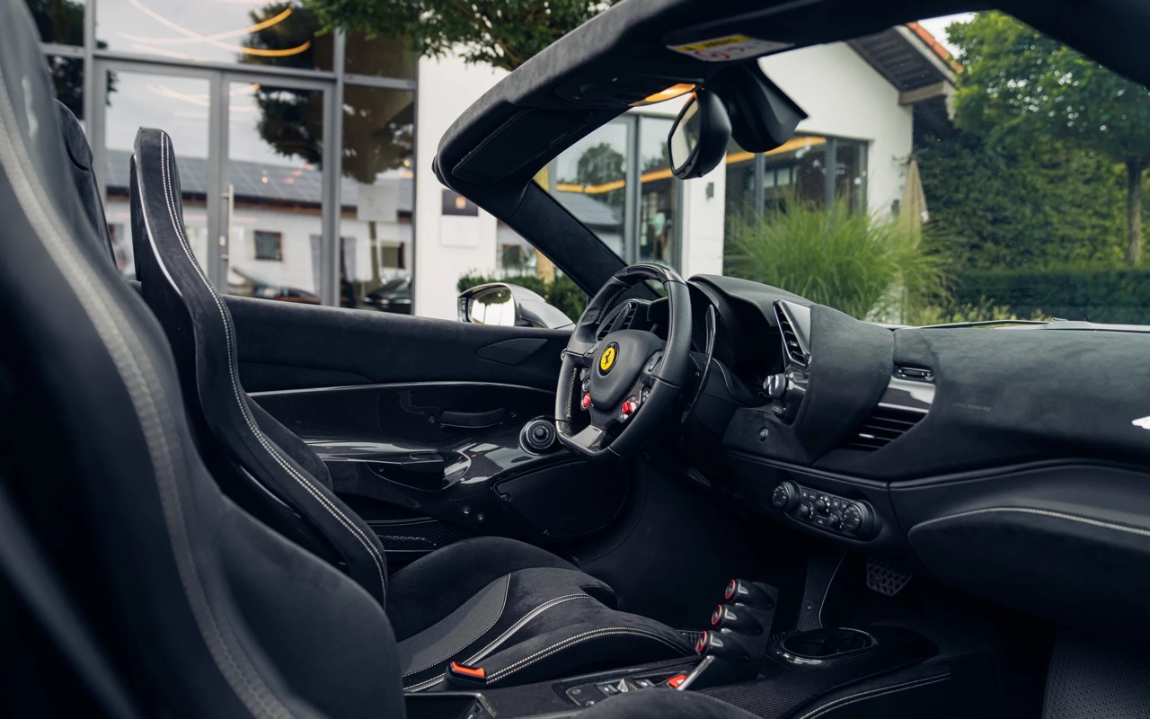 2020 Ferrari 488 Pista Spider, 6/7
