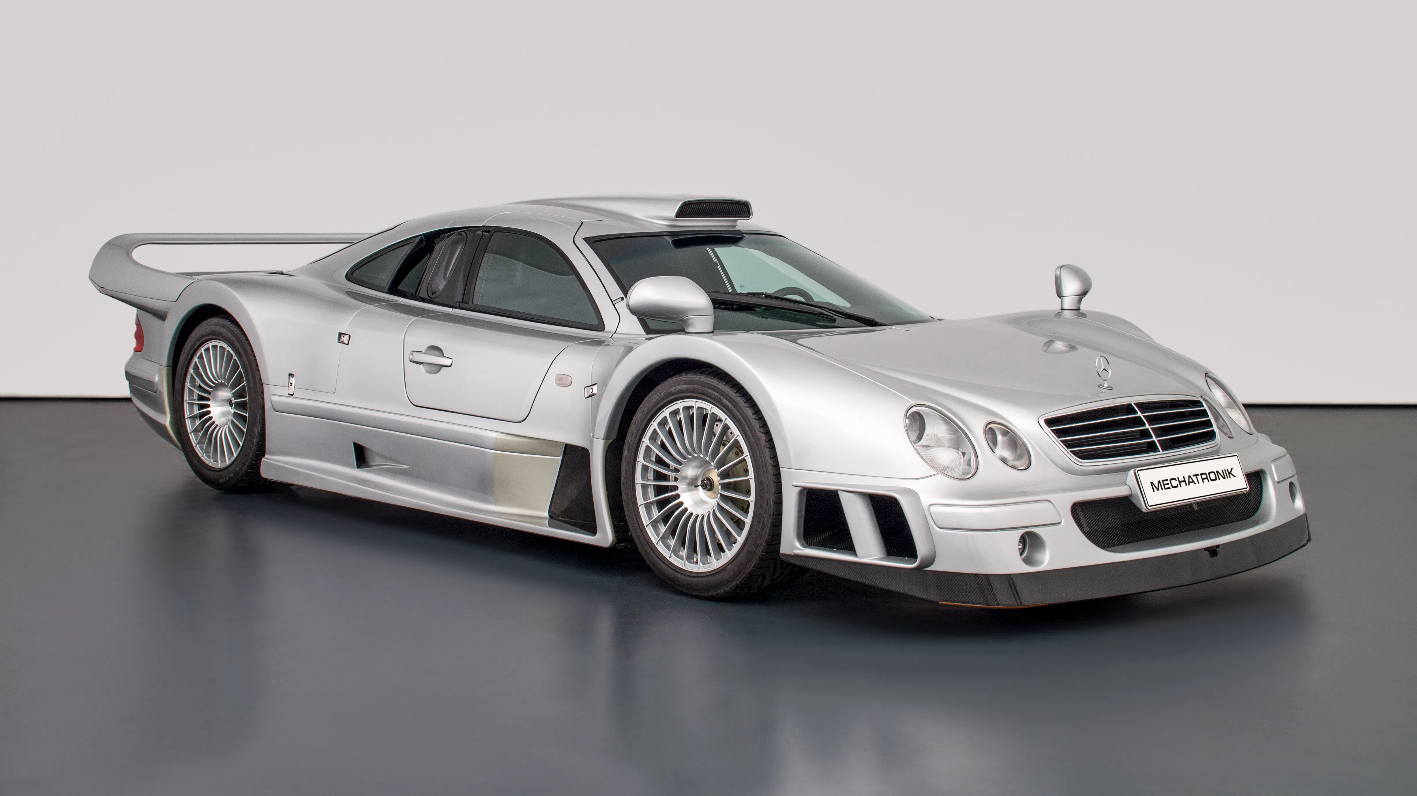 1999 MERCEDES-BENZ AMG CLK GTR