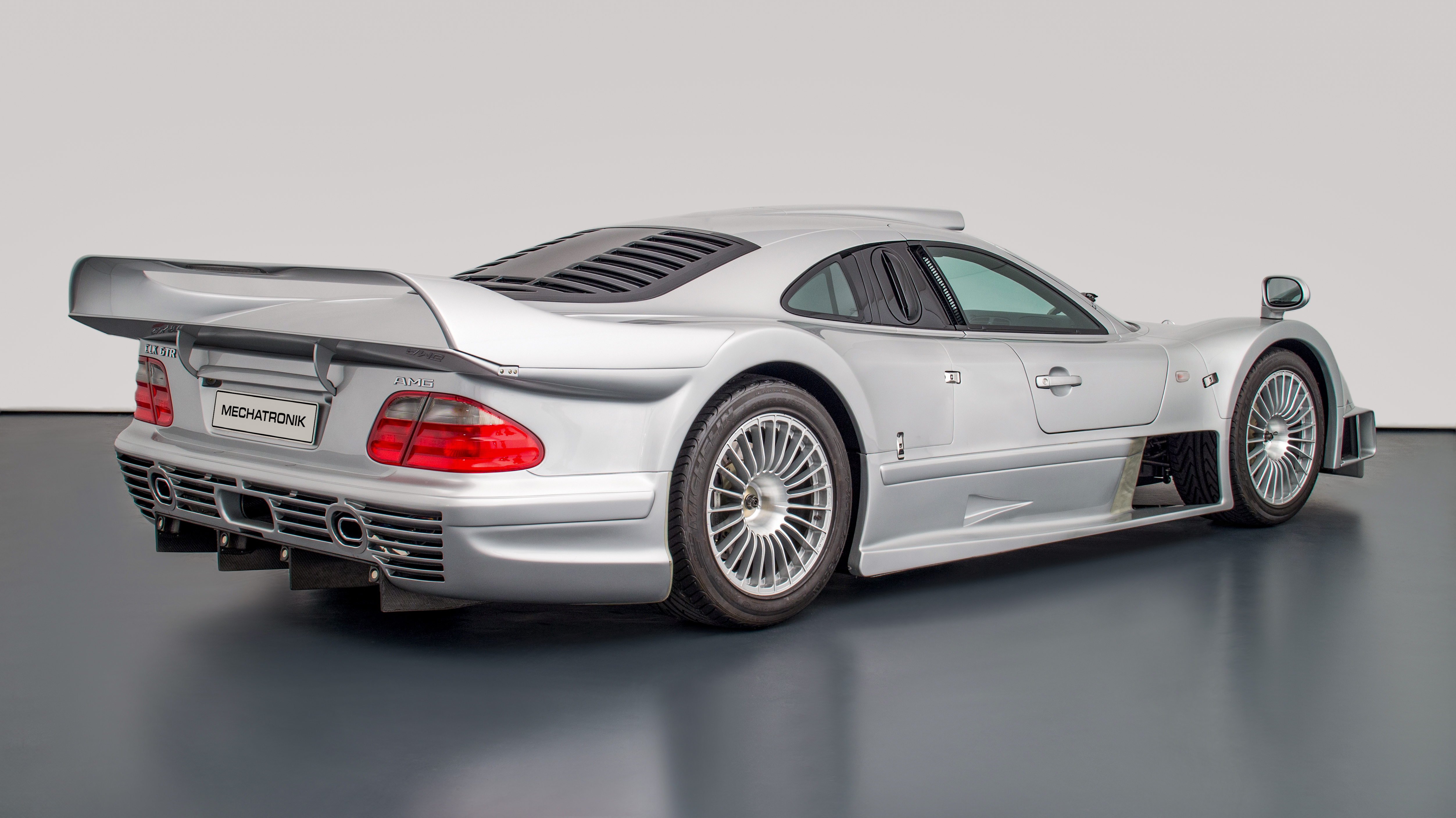 1999 MERCEDES-BENZ AMG CLK GTR, 4/20