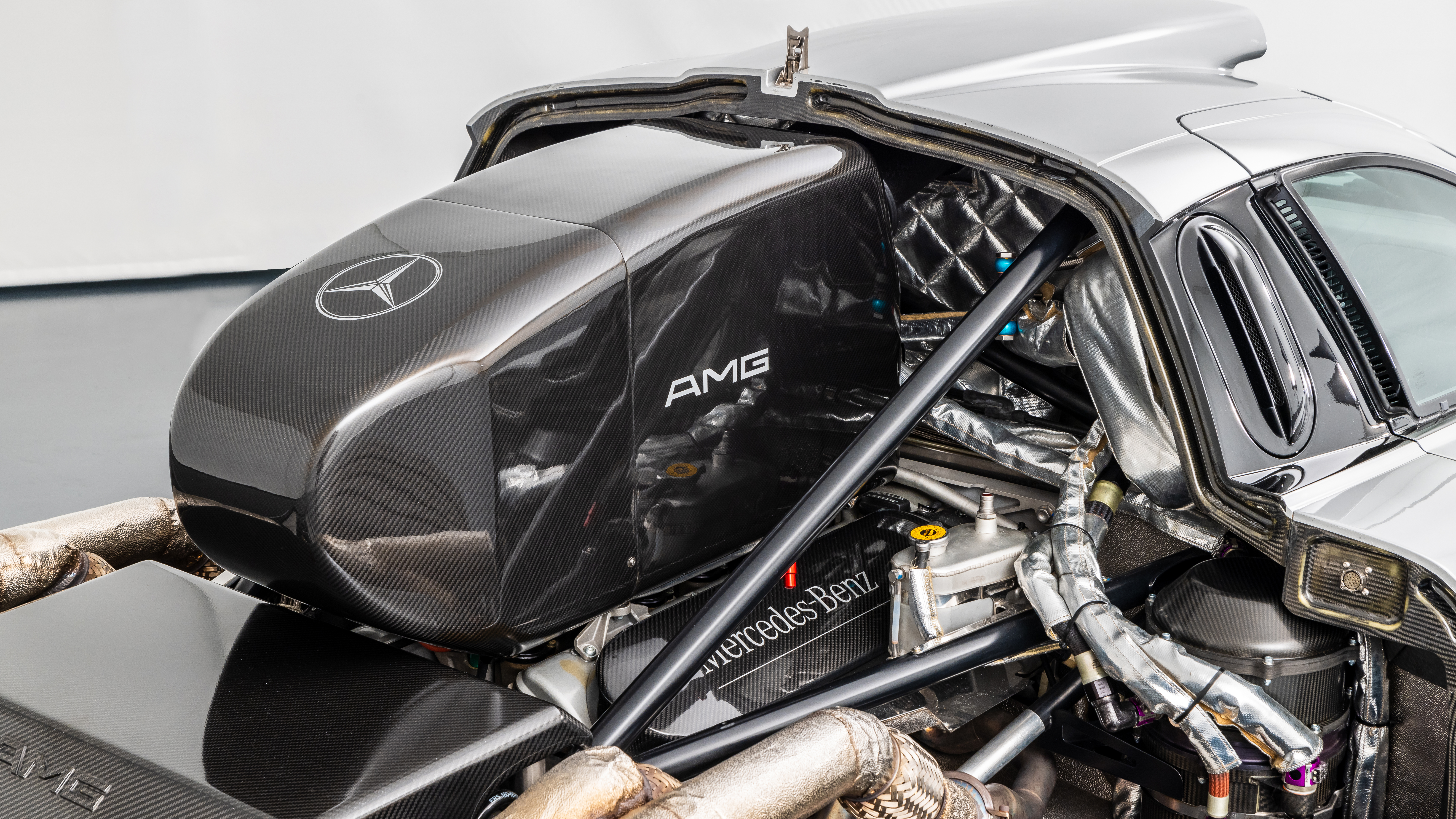 1999 MERCEDES-BENZ AMG CLK GTR, 11/20