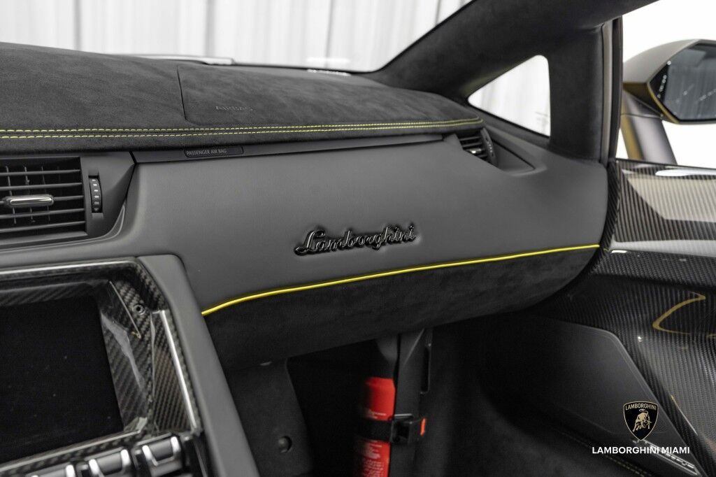 2017 Lamborghini Aventador SV, 18/20
