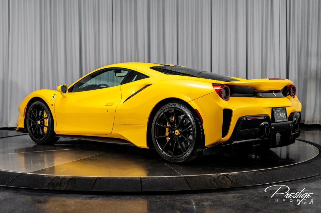 2020 Ferrari 488 Pista, 2/16