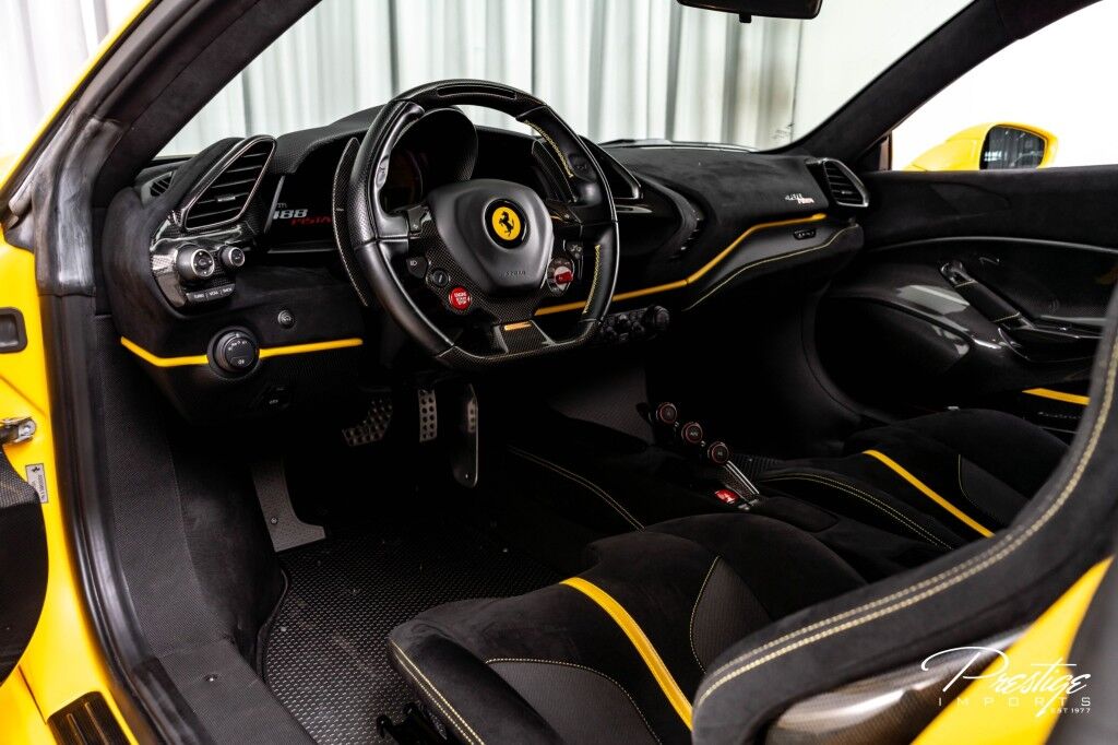 2020 Ferrari 488 Pista, 3/16