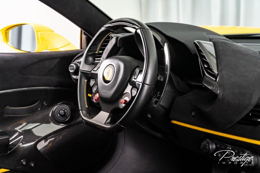 2020 Ferrari 488 Pista, 15/16
