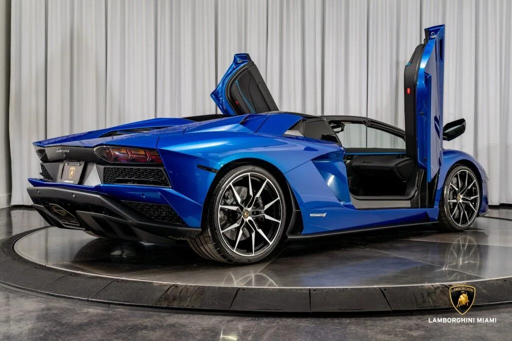2019 Lamborghini Aventador S