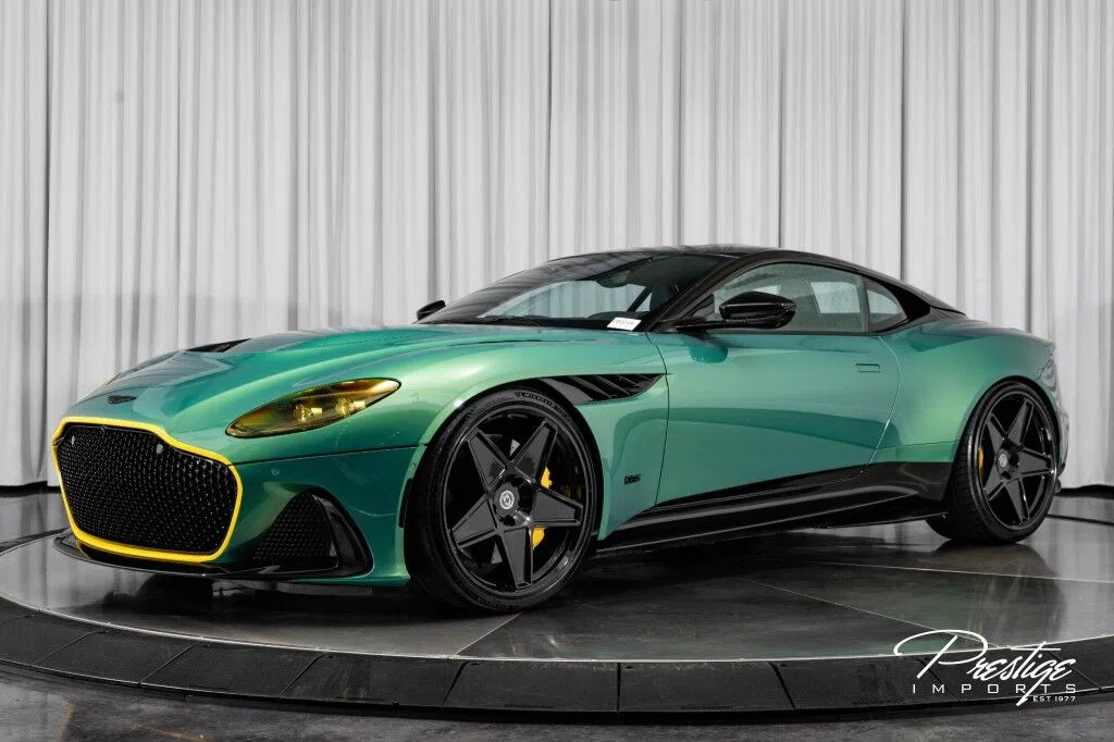 2023 Aston Martin DBS 770 ULTIMATE