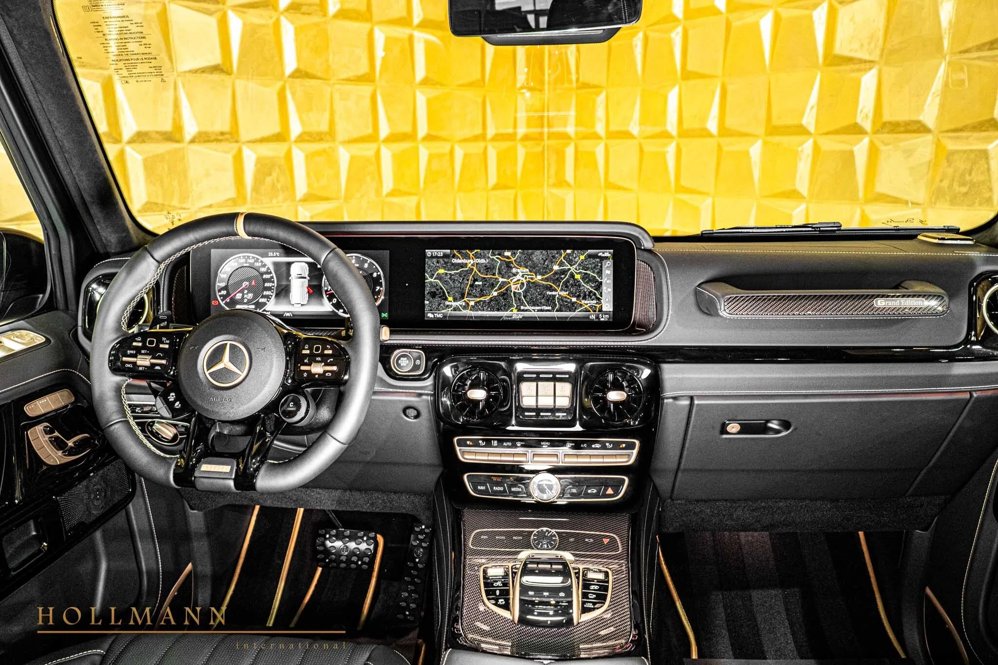 2024 BRABUS G 800 interior, dashboard