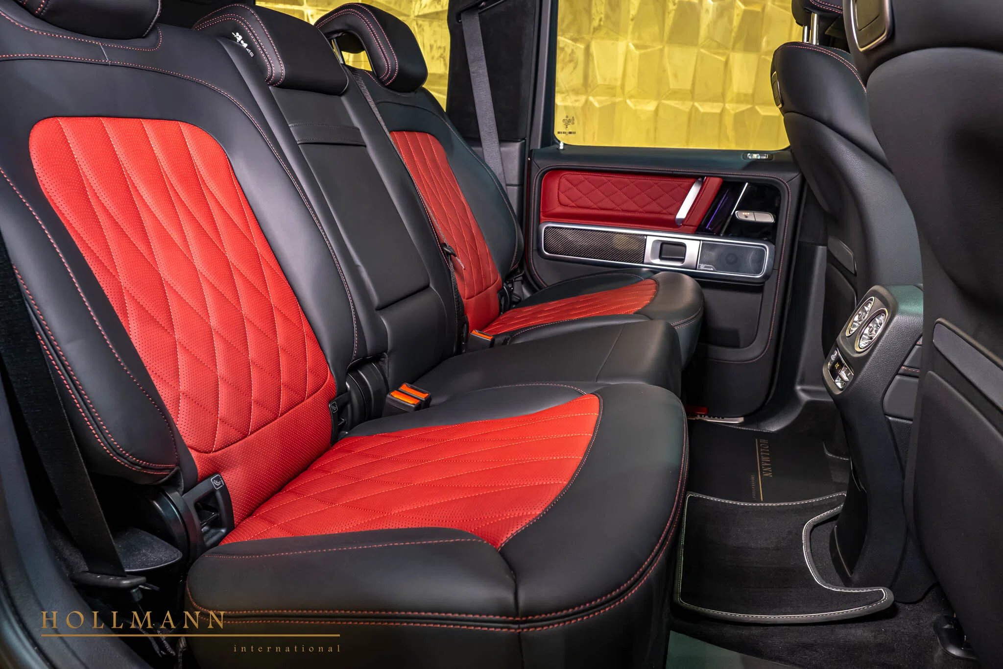 2023 BRABUS G 800 interior, seats, Nappa Leather Bengal Red/Black