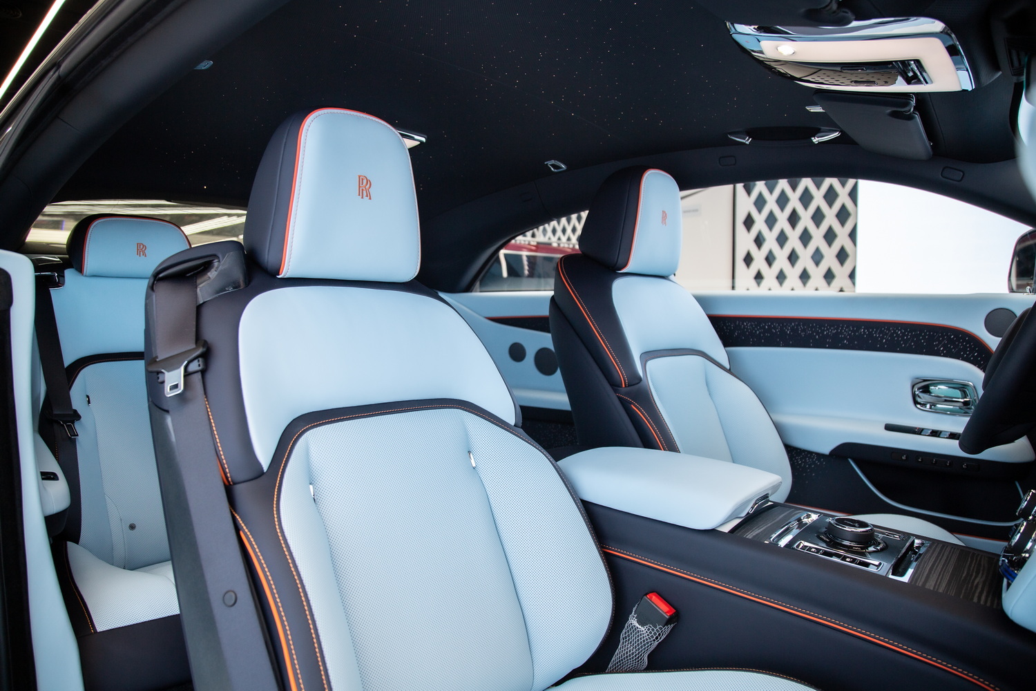 2025 Rolls-Royce Spectre, 3/16