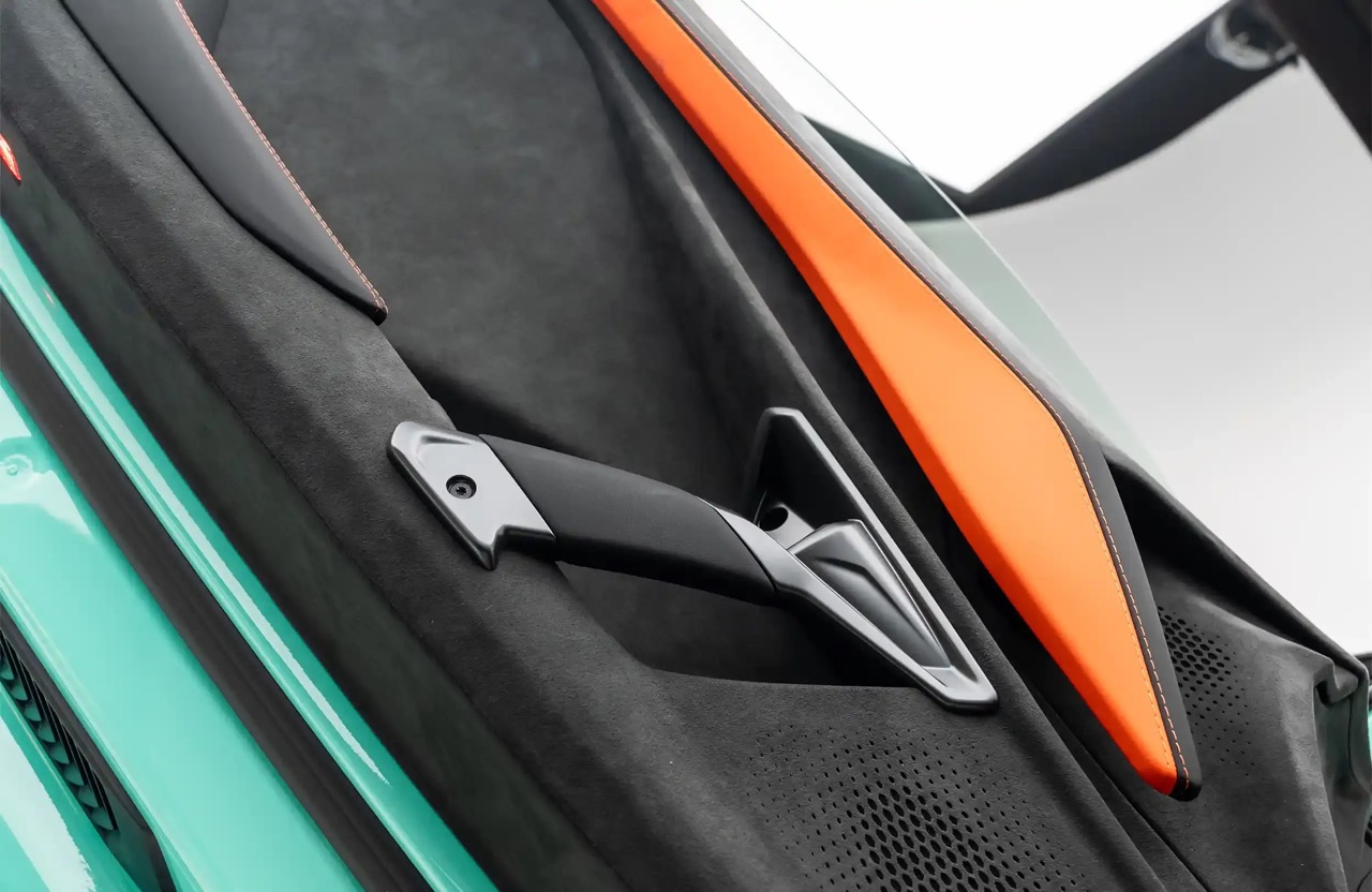 2024 Lamborghini Revuelto, 14/20