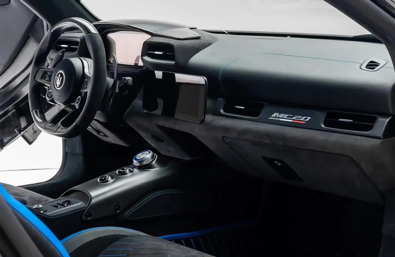 2022 Maserati MC20 Venuum Cerberus interior