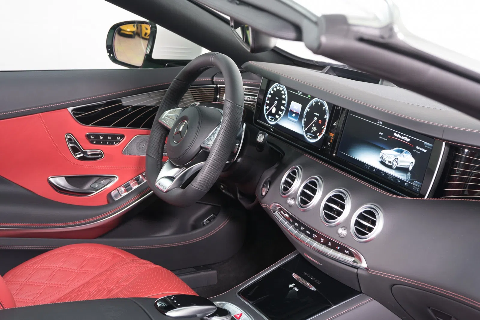 2019 Mercedes-Maybach S650 Cabrio - GRANDEX interior, dashboard, Red