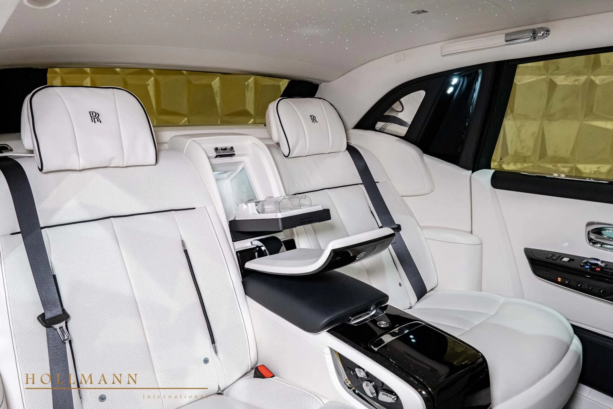 2024 Rolls-Royce Phantom EWB interior, seats, Grace White