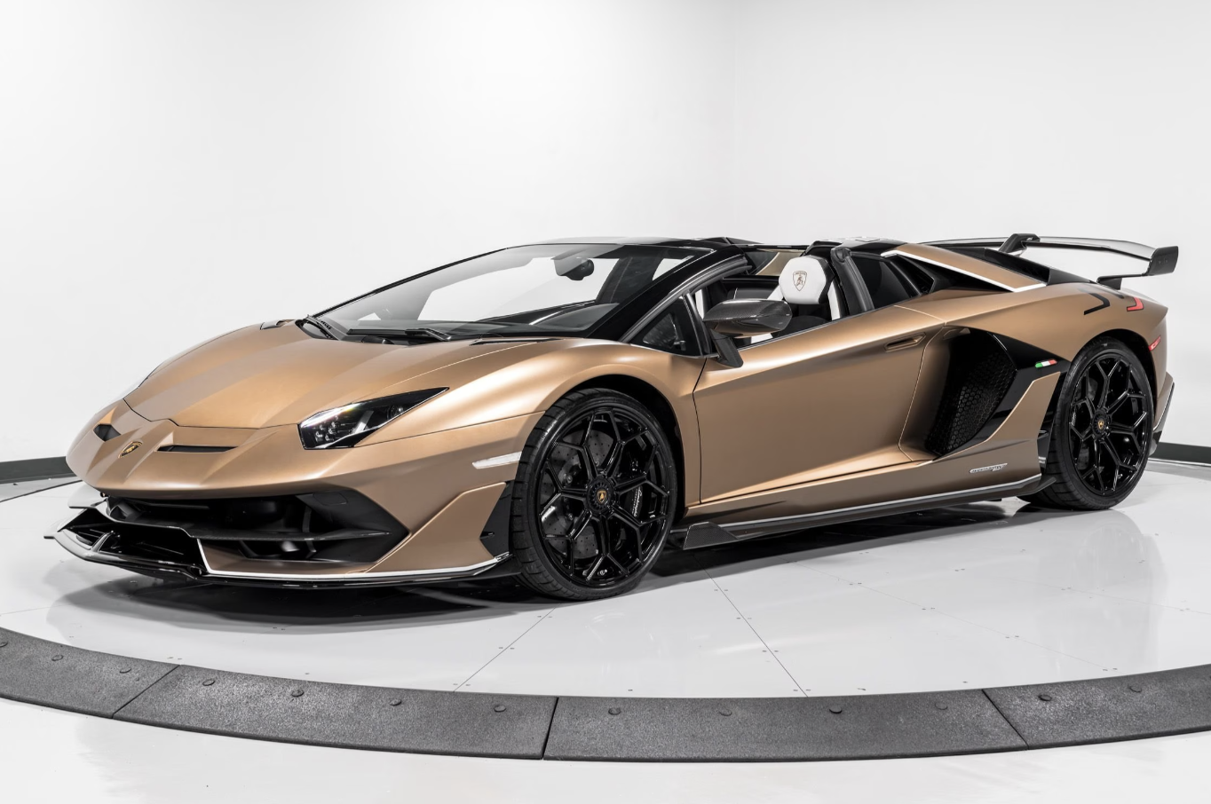 2020 Lamborghini Aventador SVJ Roadster, 5/20
