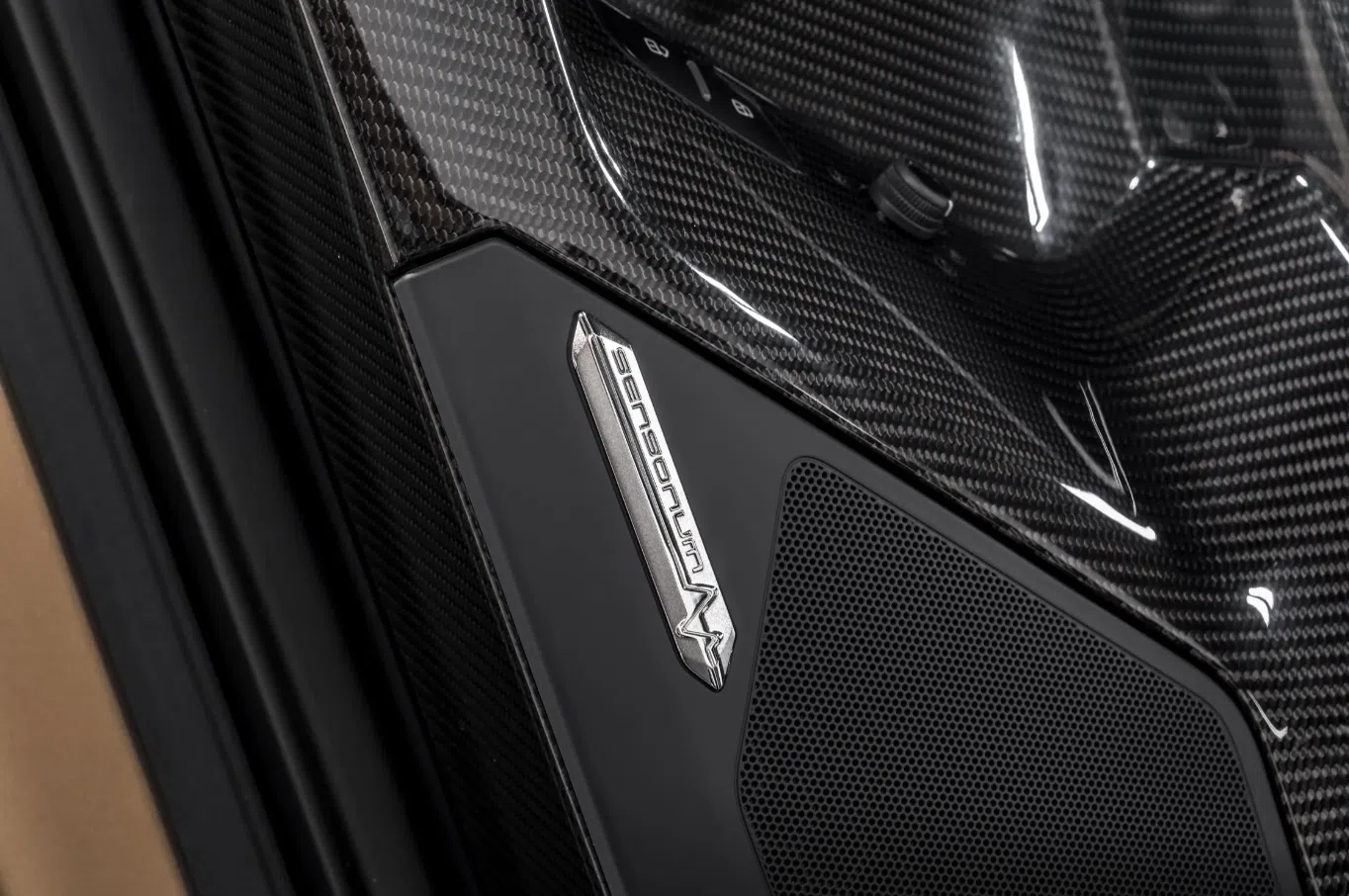 2020 Lamborghini Aventador SVJ Roadster interior, Nero Cosmus