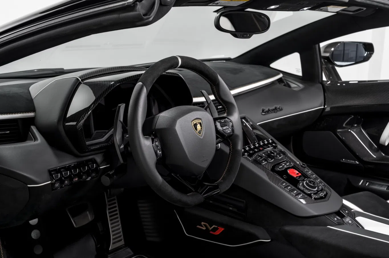 2020 Lamborghini Aventador SVJ Roadster interior, Nero Cosmus