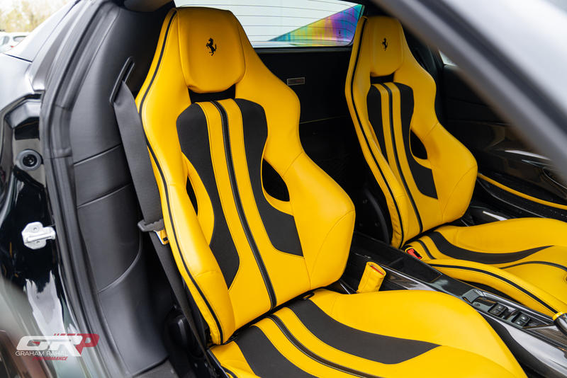 2020 Ferrari 488 Pista Spider, 18/20