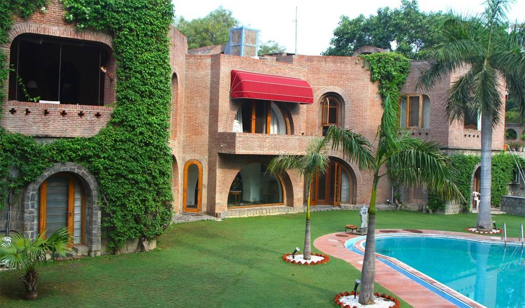 CHATTARPUREXQUISITE FARMHOUSE NEW DELHI Luxury Pulse Real Estate