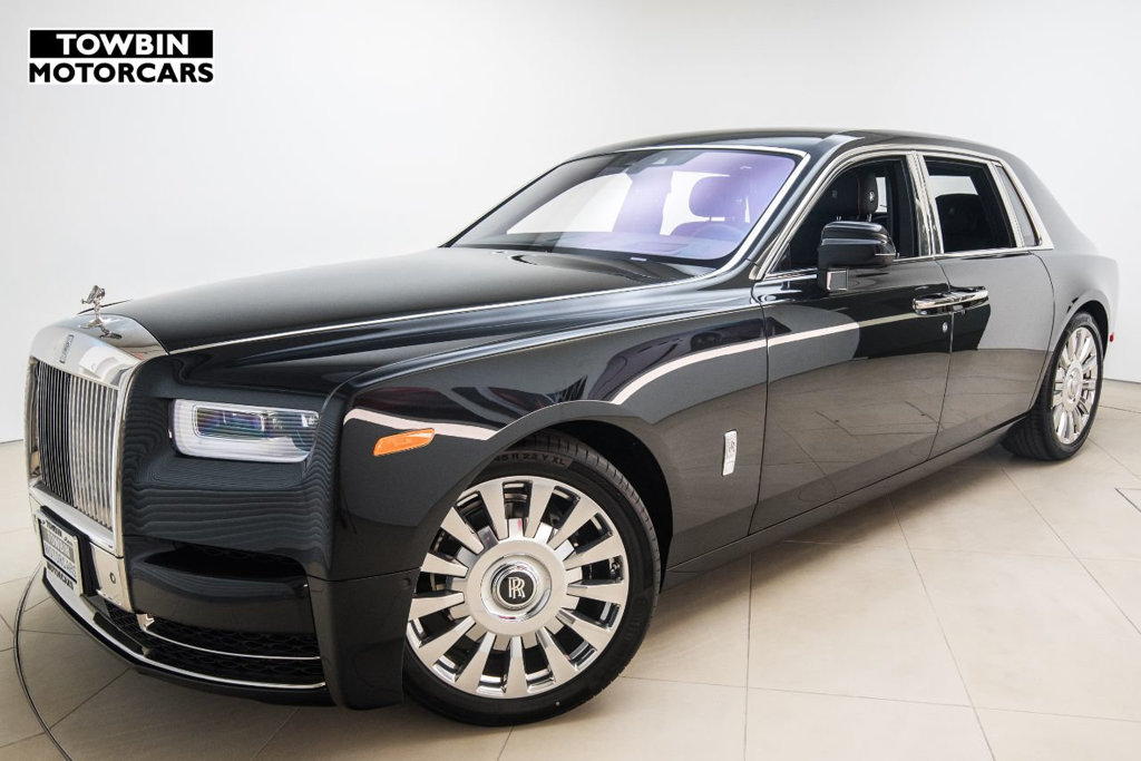 The 2018 Rolls-Royce Phantom Is a $550,000 Ultra-Luxury Car 