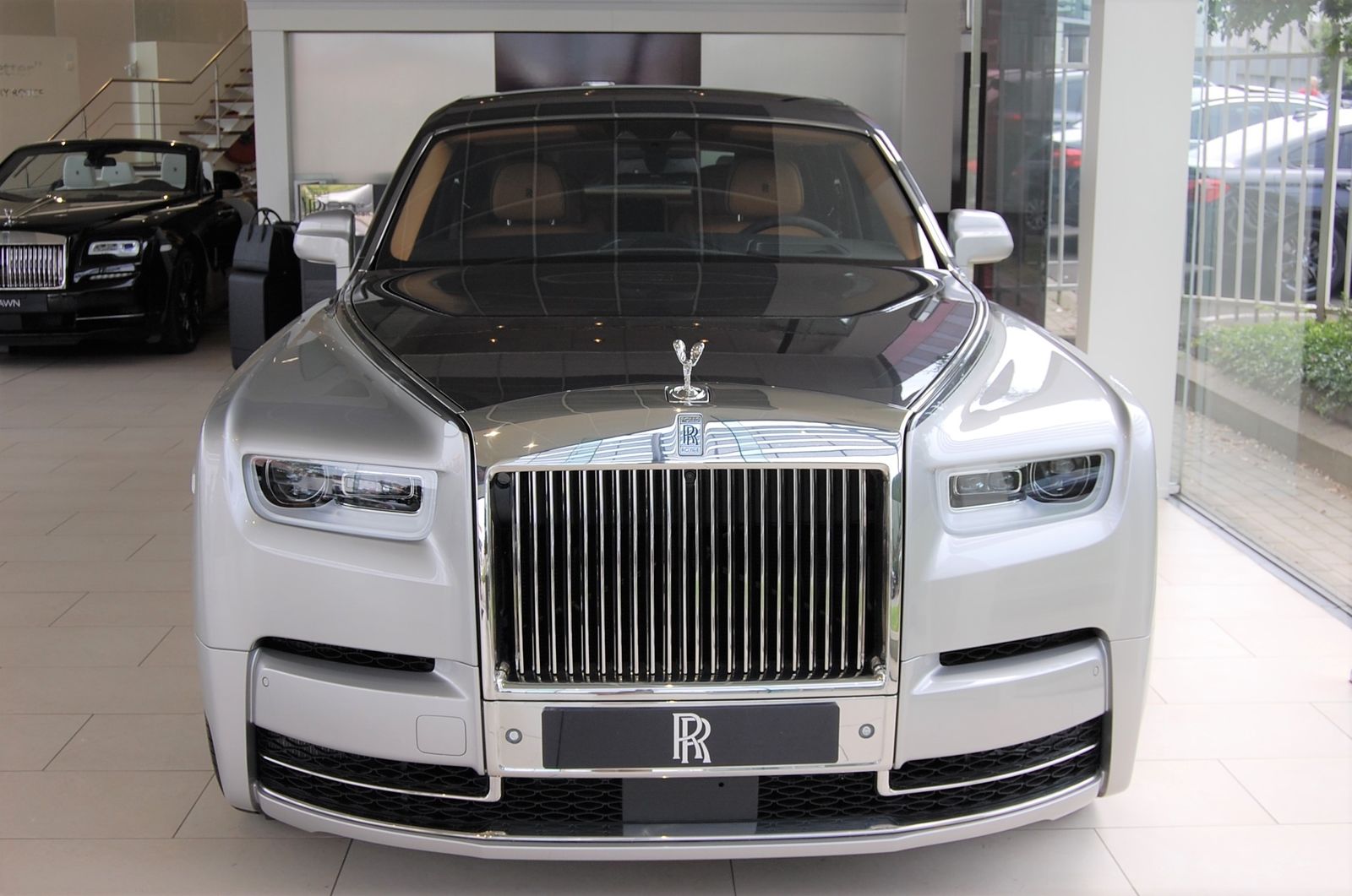 Rolls-Royce Phantom VIII - OFF-MARKET CARS - Belgium - For sale on ...