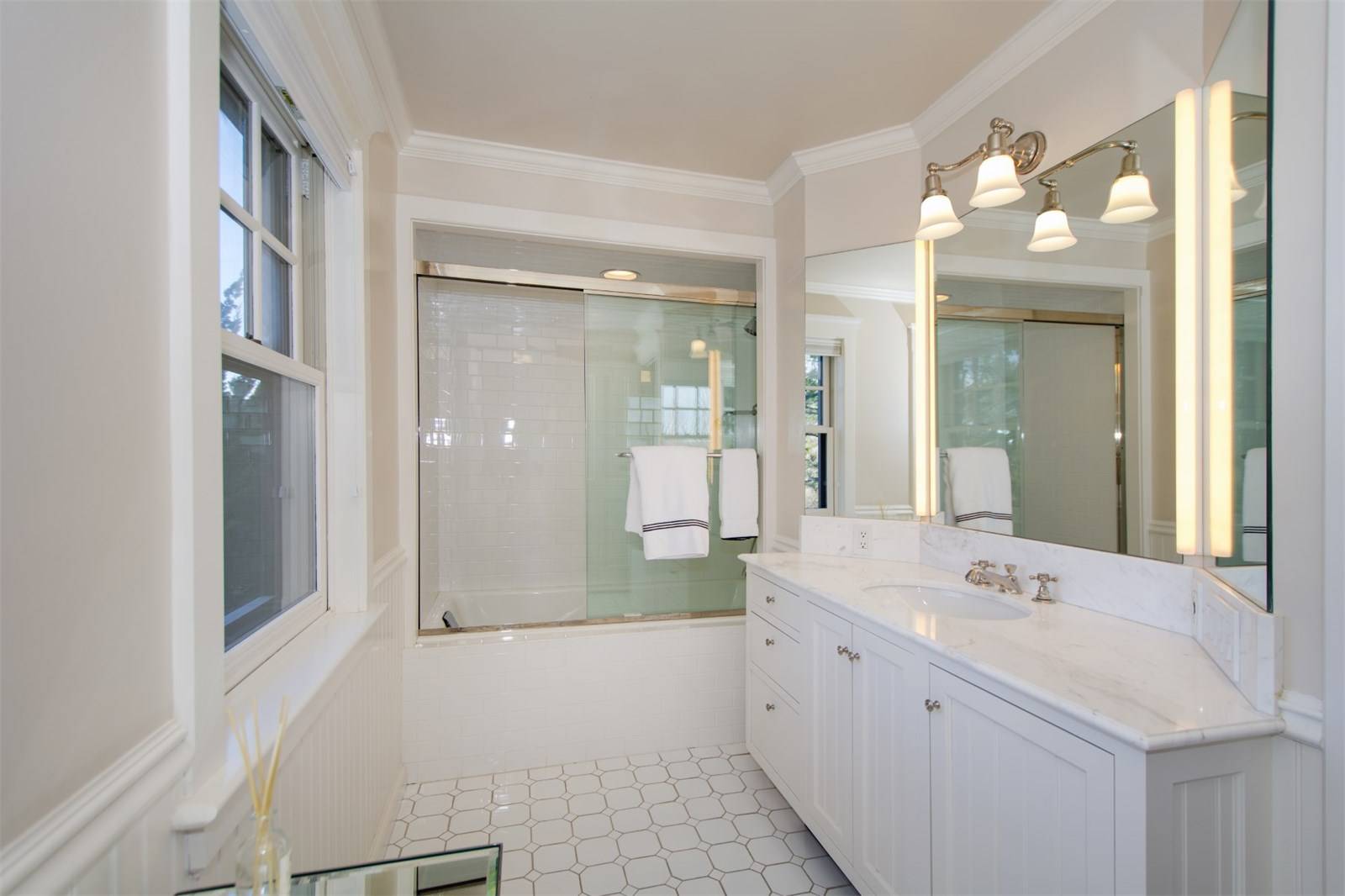 BARONS LN SOUTHAMPTON OCEANFRONT ESTATE Luxury Pulse Real Estate