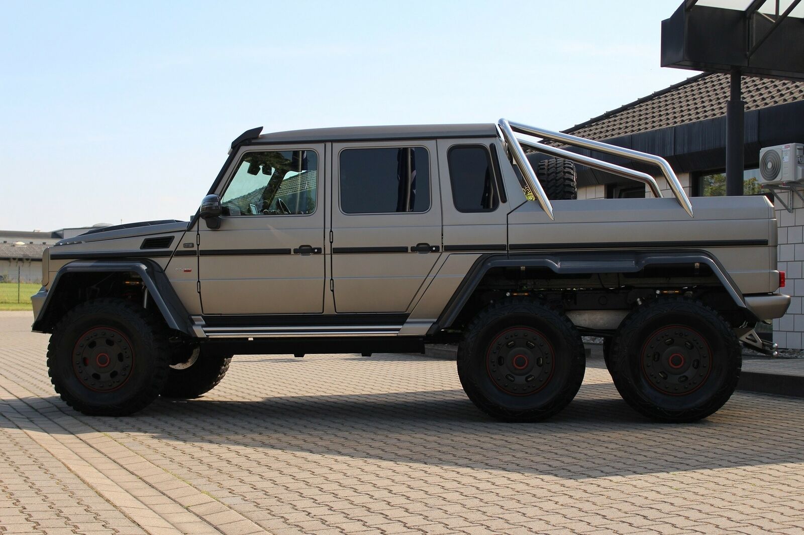 Mercedes Benz G 63 Amg 6x6 Brabus 700 Autohaus Ansawi Luxury Pulse Cars Germany For Sale On Luxurypulse