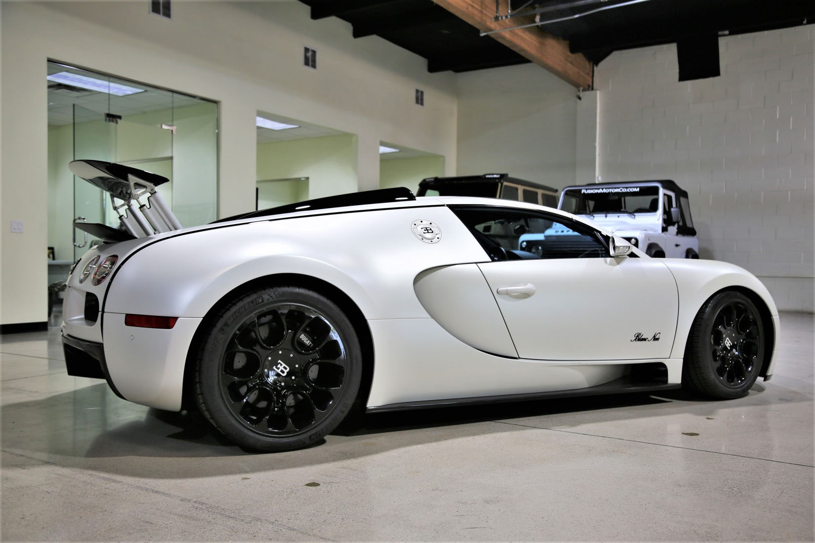 2010 Bugatti Veyron Grand Sport 1 OF 1 BLANC NOIR Fusion Luxury