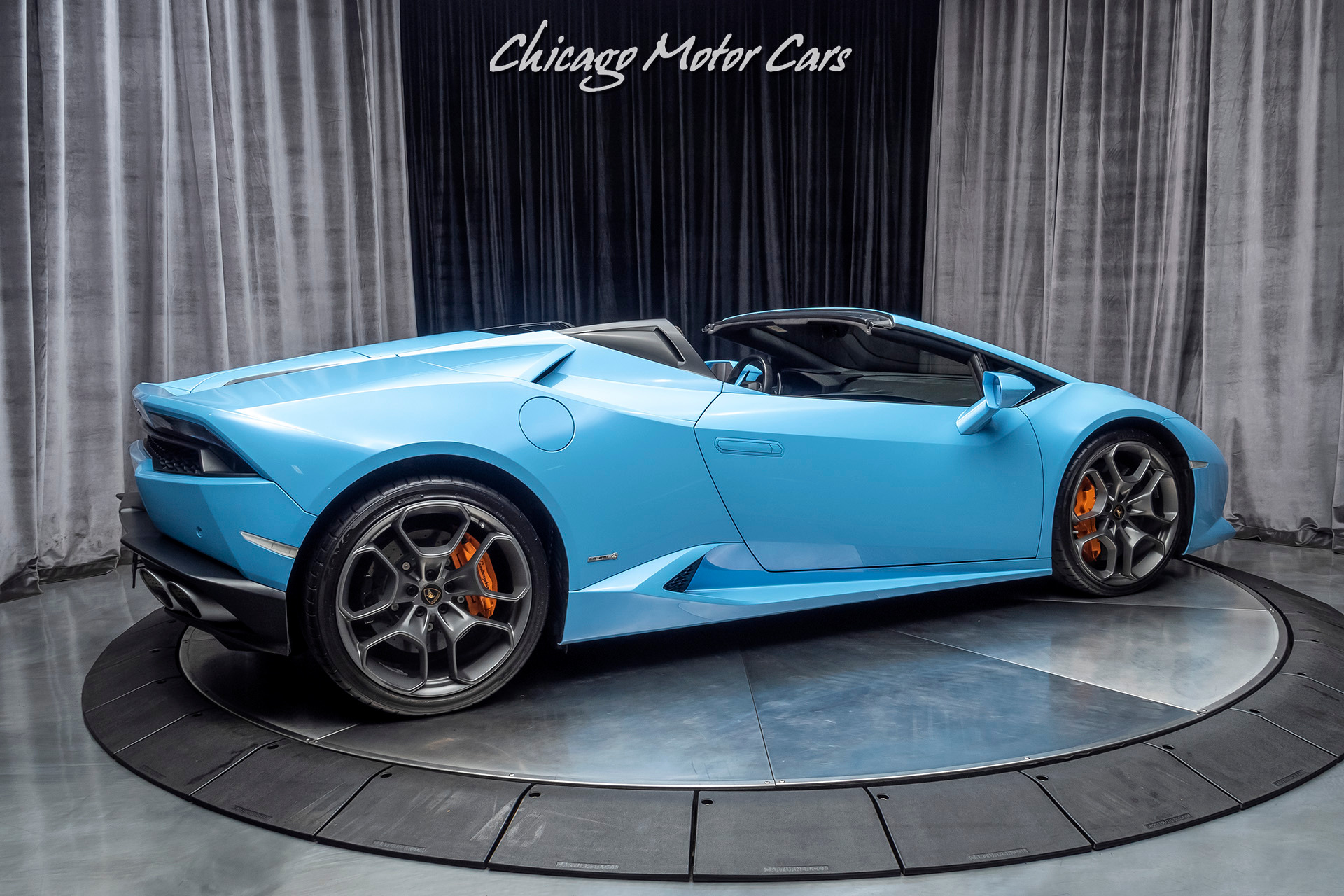 For sale 2016 Huracan LP6104 Spyder Chicago Motor Cars