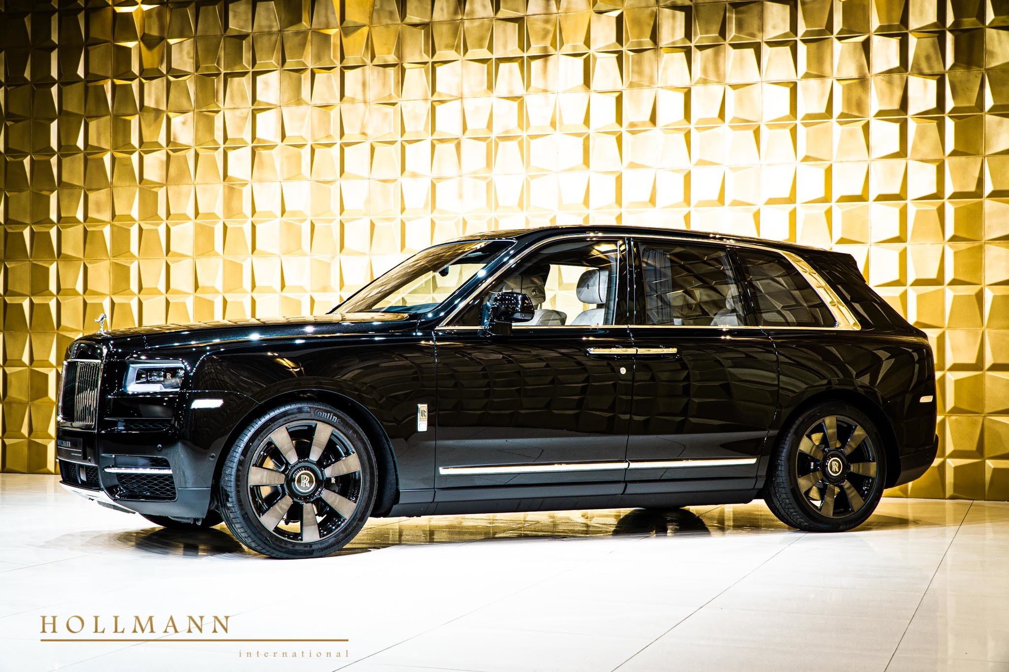 rolls-royce-cullinan-hollmann-international-germany-for-sale-on