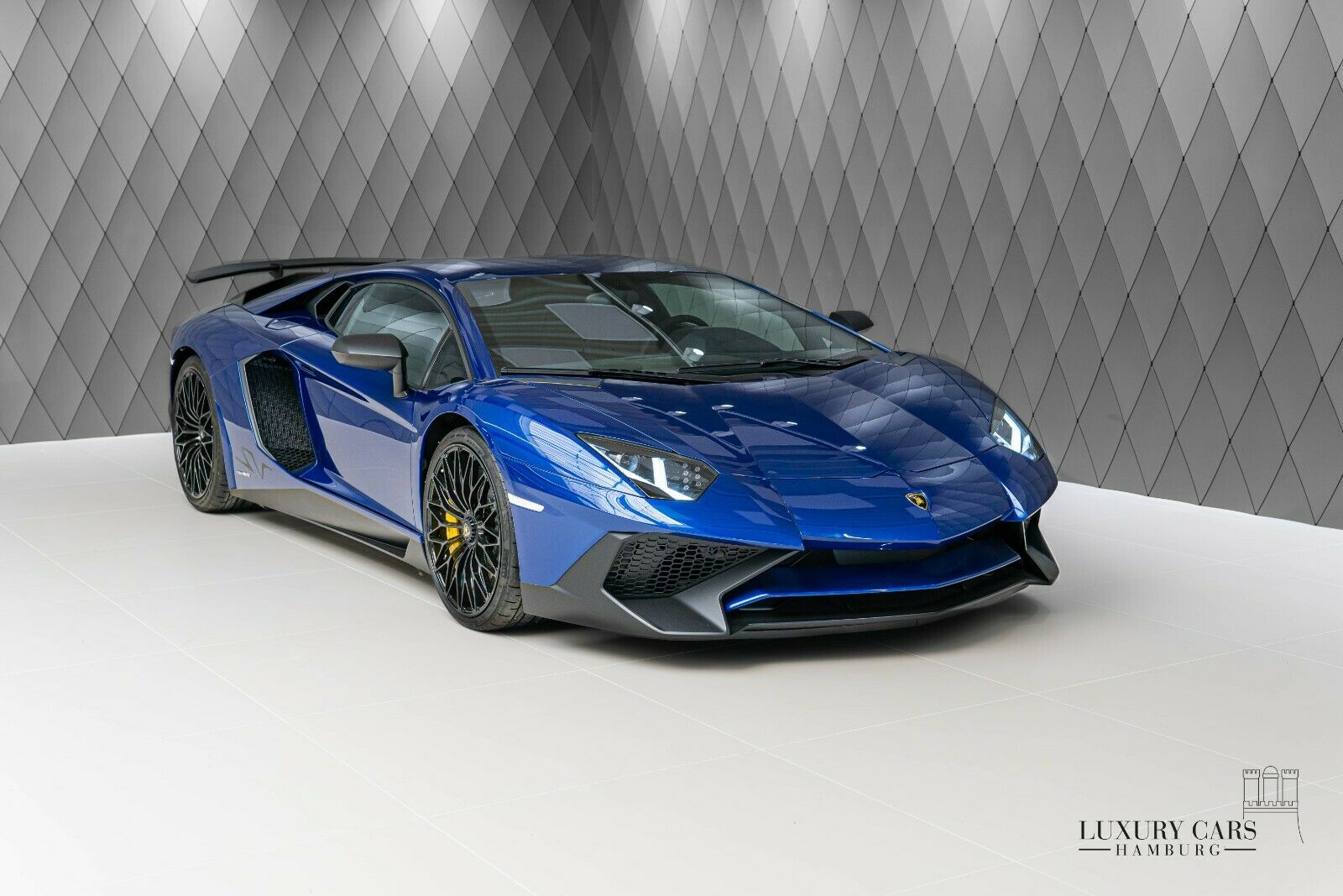 Lamborghini Aventador LP 750-4 SV Coupe 