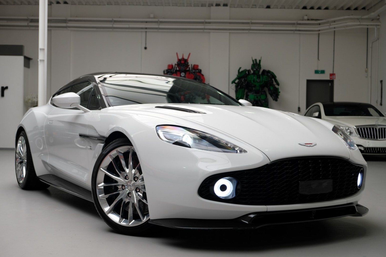 Aston Martin Vanquish Zagato Shooting Brake AUTO LEITNER