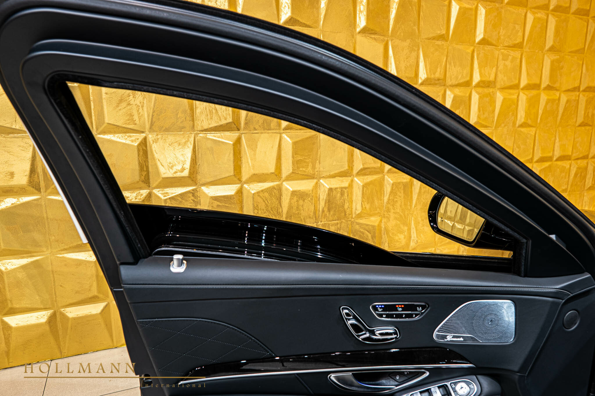 Maybach S600 Guard VR10 The Ultimate Armored Luxury Vehicle Hollmann International Germany