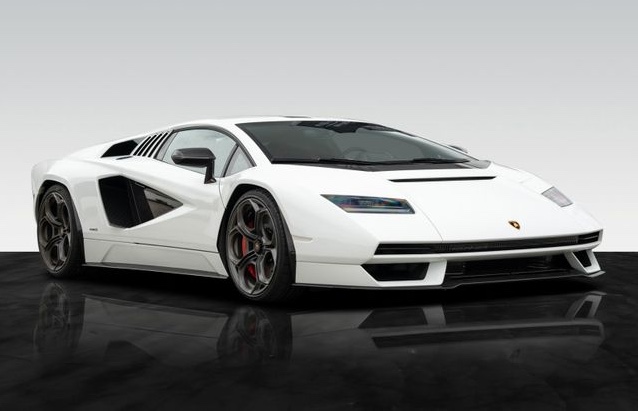 じじい 2点セット Revuelte Countach LPI 800-4 Lamborghini Countach LPI 800-4 1:16 white 2,4GHz