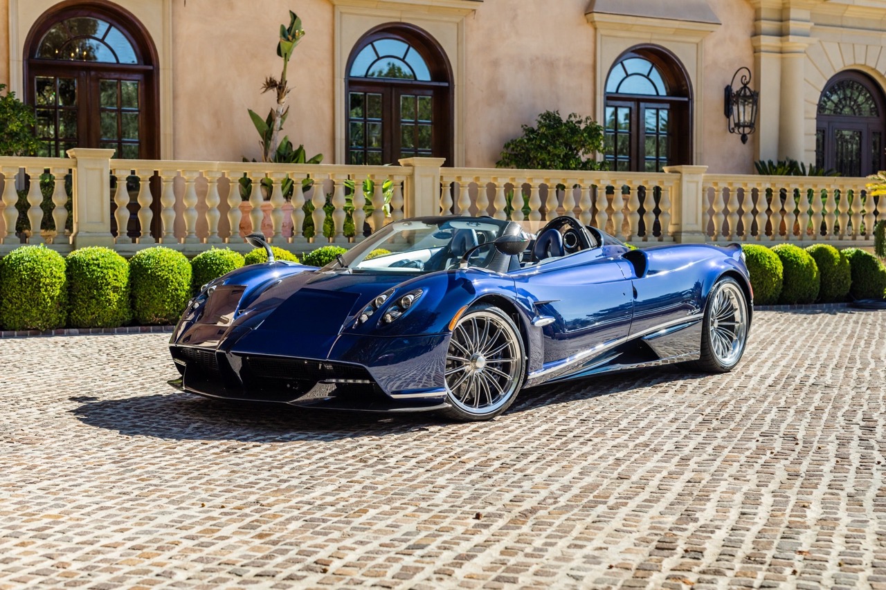 Pagani Huayra Roadster Carbon