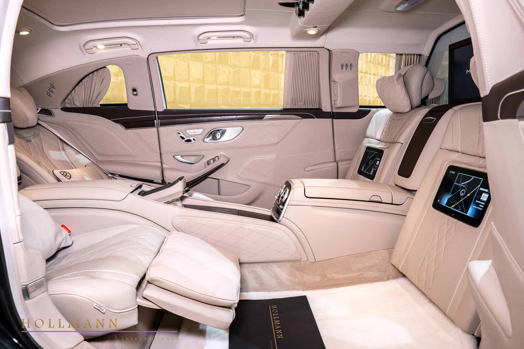 Mercedes-Maybach プルマン仕様 純正クッション ラグジュアリー Mercedes-Maybach プルマン仕様 純正クッション ラグジュアリー 【公式